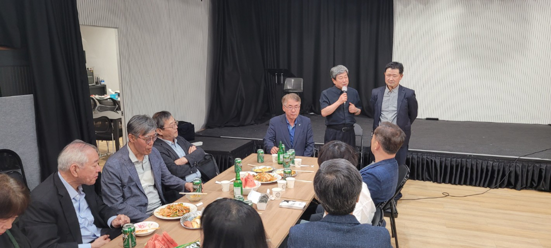 대륙으로 가는 베이스캠프, 대륙학교 동문회-전체 사진-51459787875.jpg
